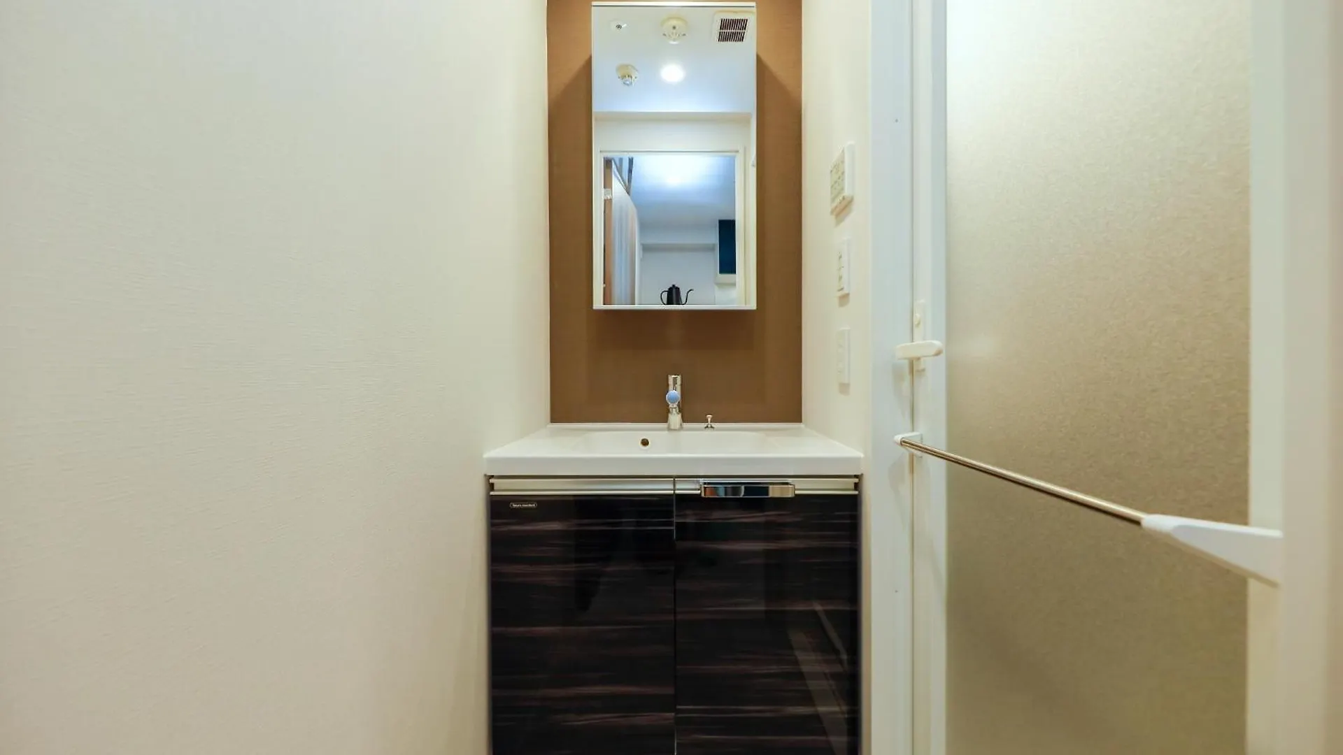 Seaside Tamachi 202,302,402,502,602,702 - Vacation Stay 44291V Tokyo